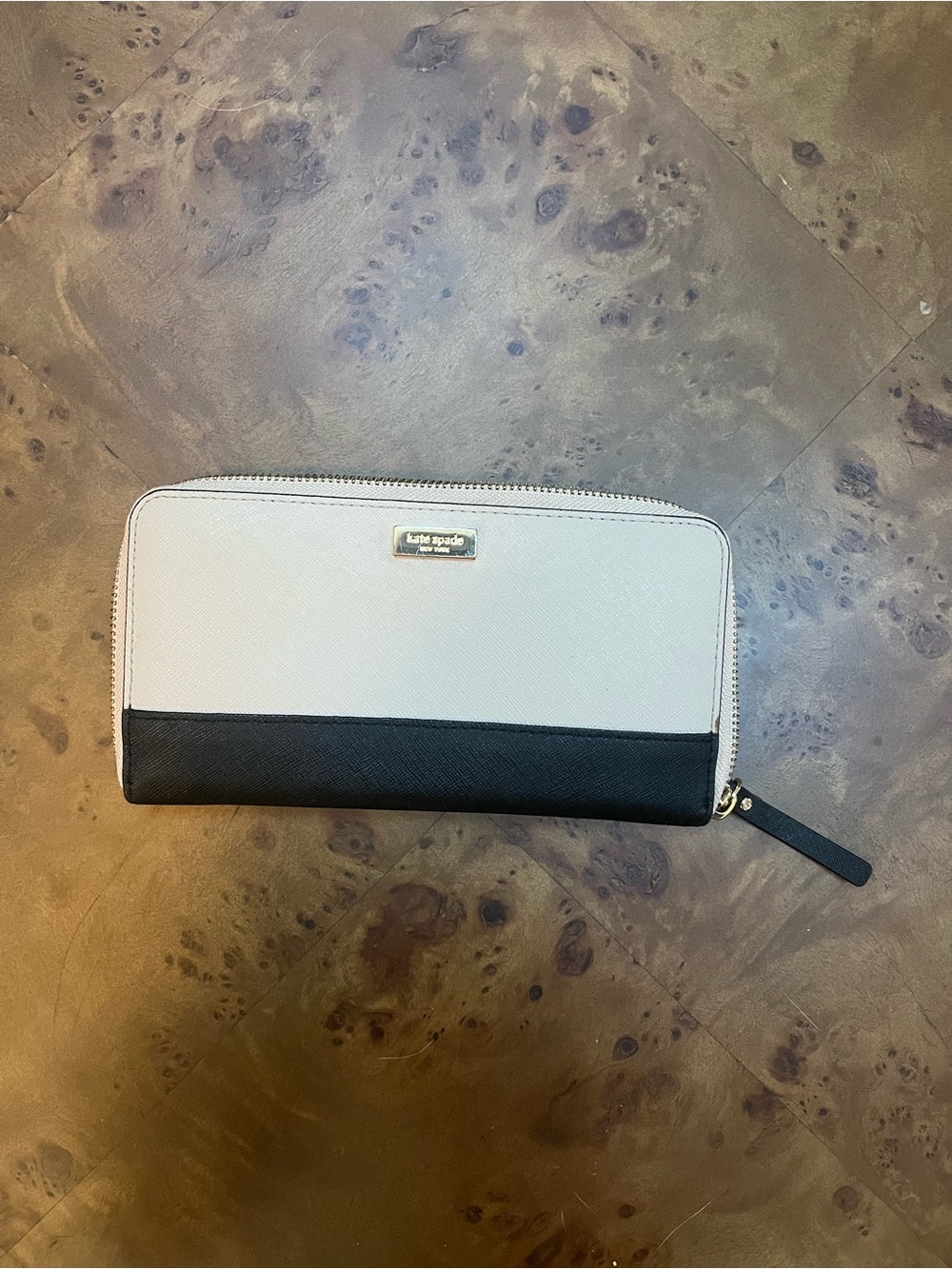 Kate Spade Two-Tone Zip Around Wallet — Beige and Black